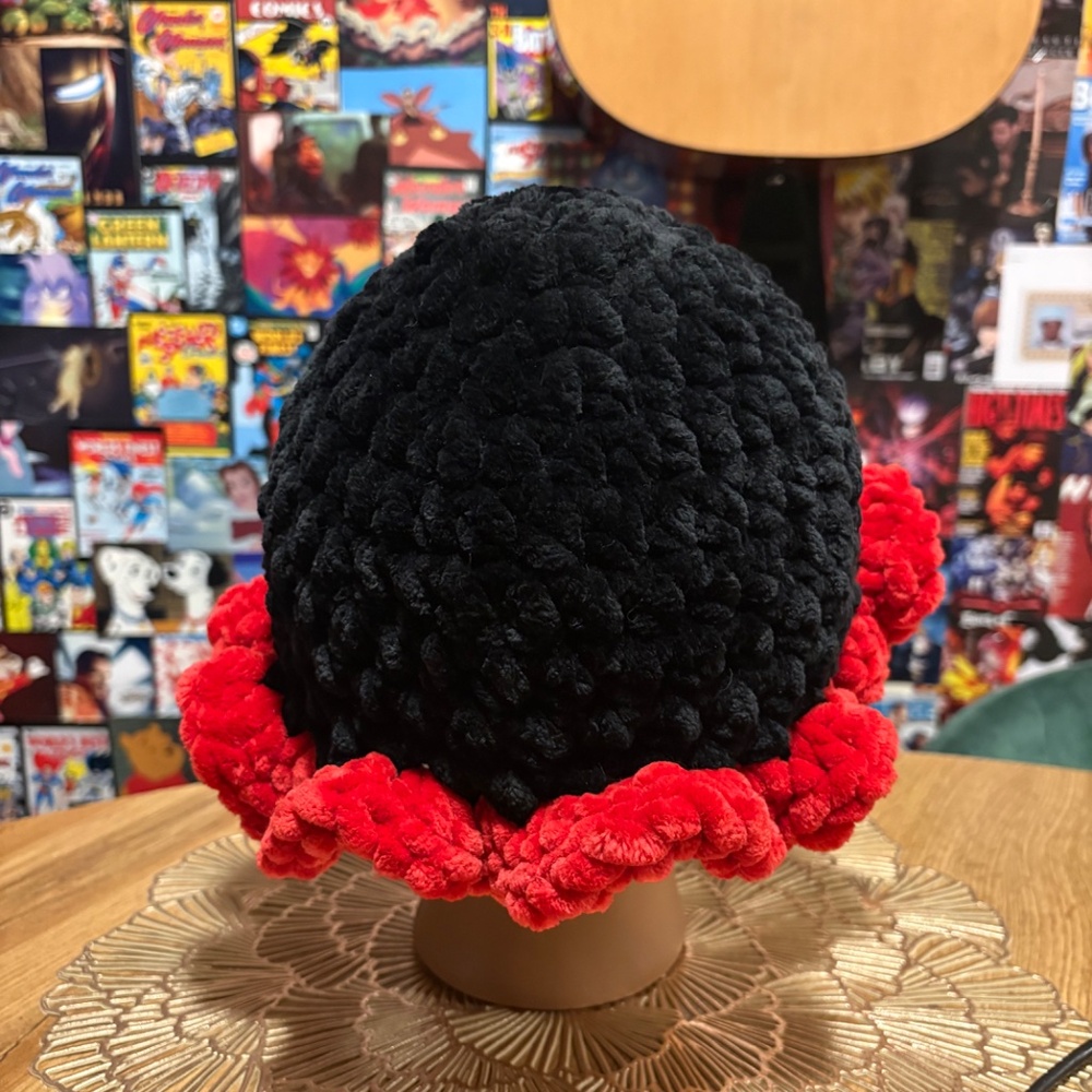 Handmade Crochet Black & Red Ruffle Hat | Chunky Yarn | drbeancrafts - Picture 5 of 5